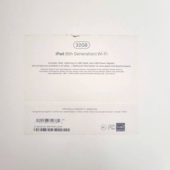 Apple iPad 6th Generation 32g With Accessories ~ Full Package - Picture 9 of 9